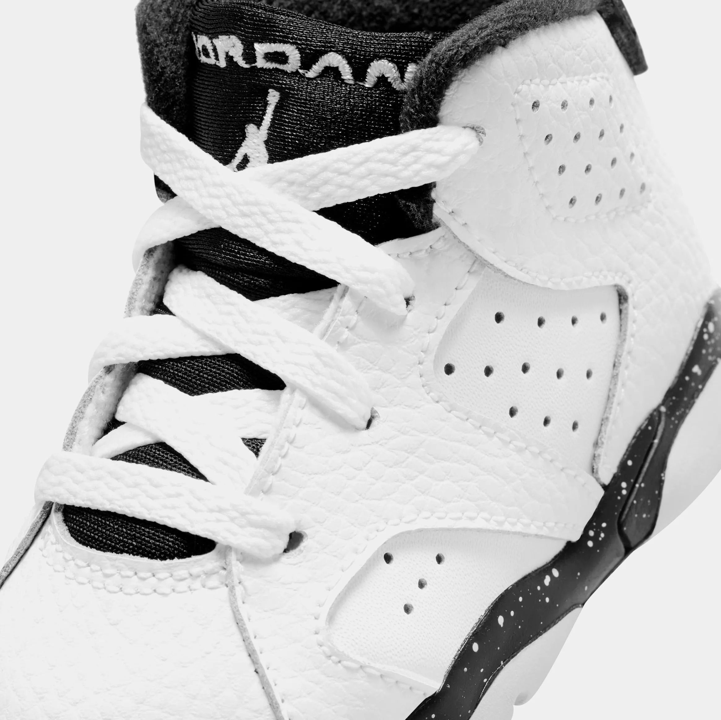 Air Jordan 6 Retro White & Black Infant Toddler Lifestyle Shoes (White/Black)