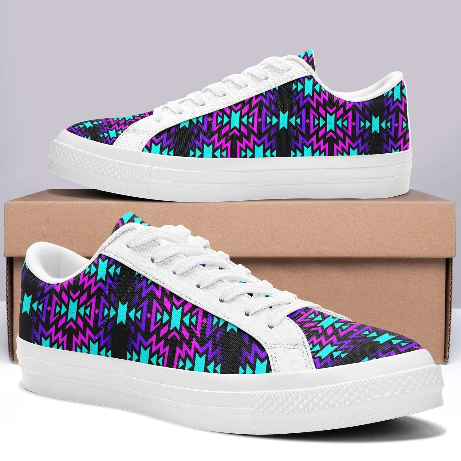 Black Fire Winter Sunset Aapisi Low Top Canvas Shoes White Sole