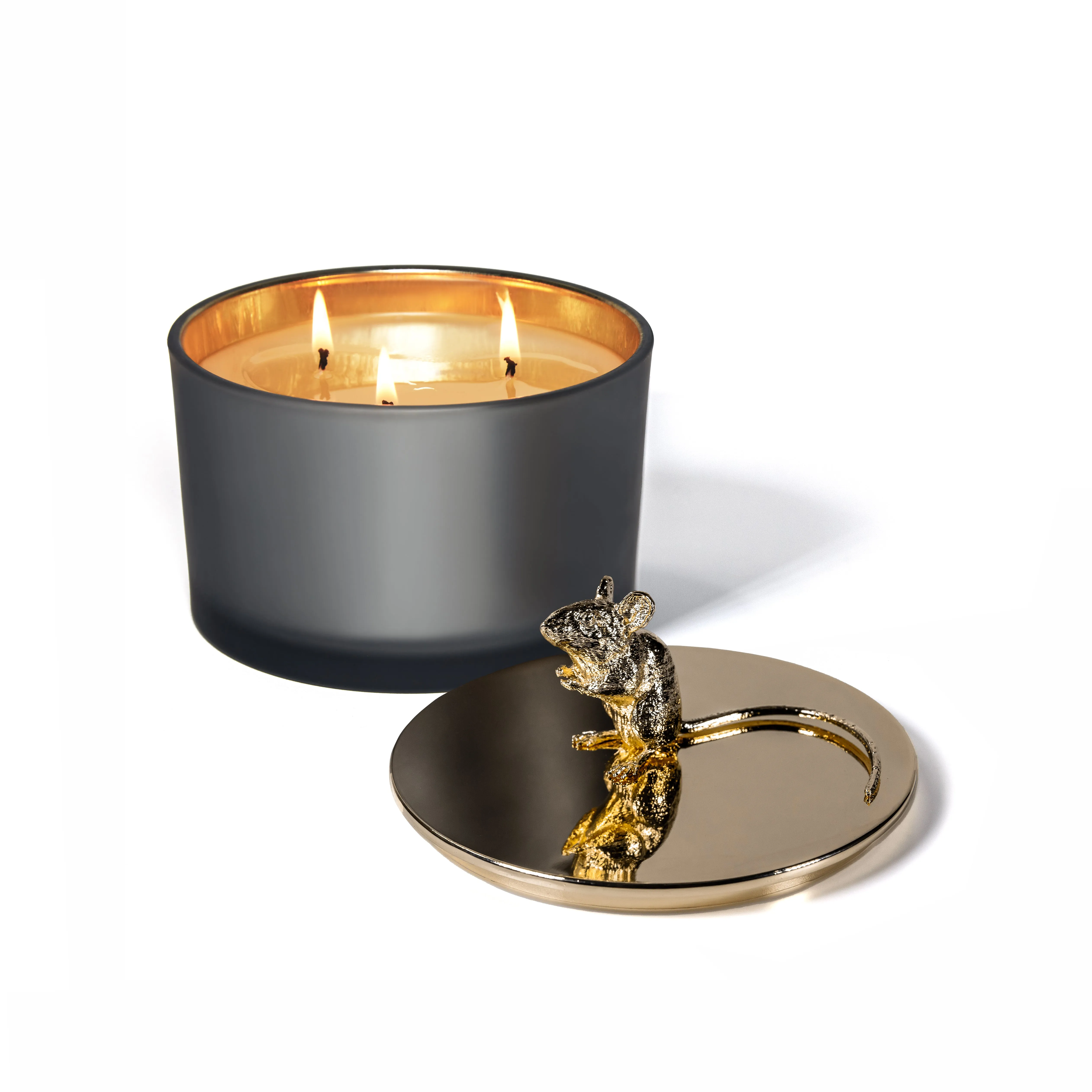 Heretic Parfum Not A Creature Was Stirring Candle