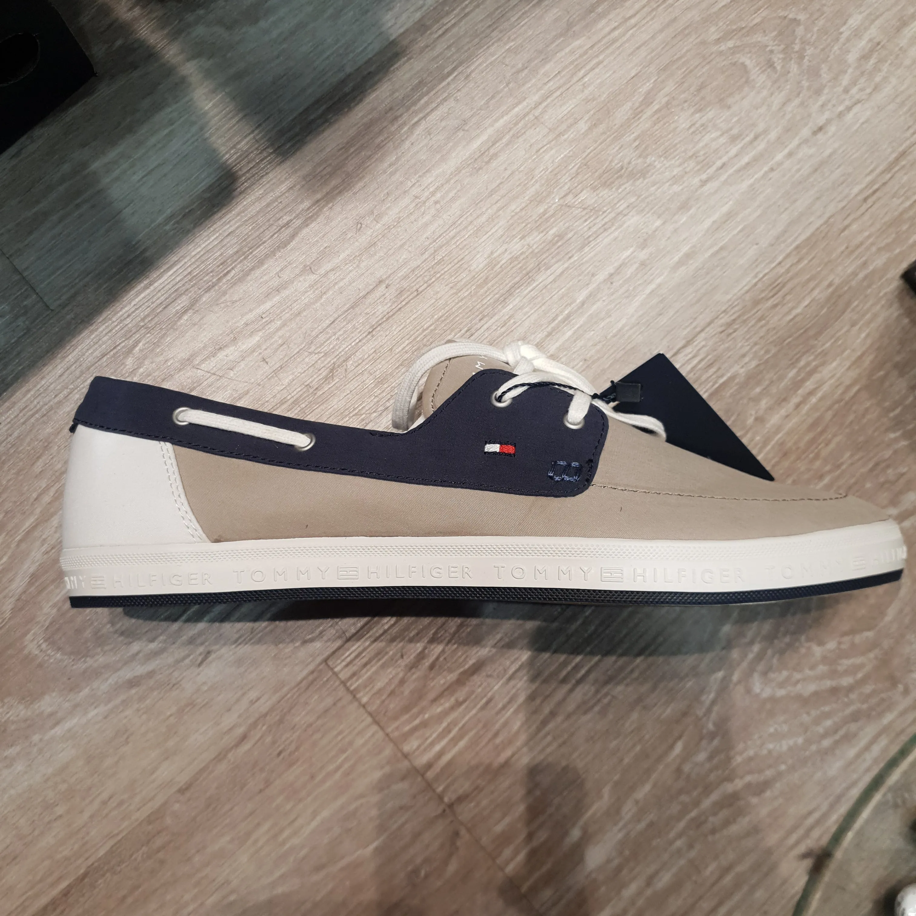 Tommy Hilfiger - Seasonal Core Boat Shoe Sneaker, Cobblestone