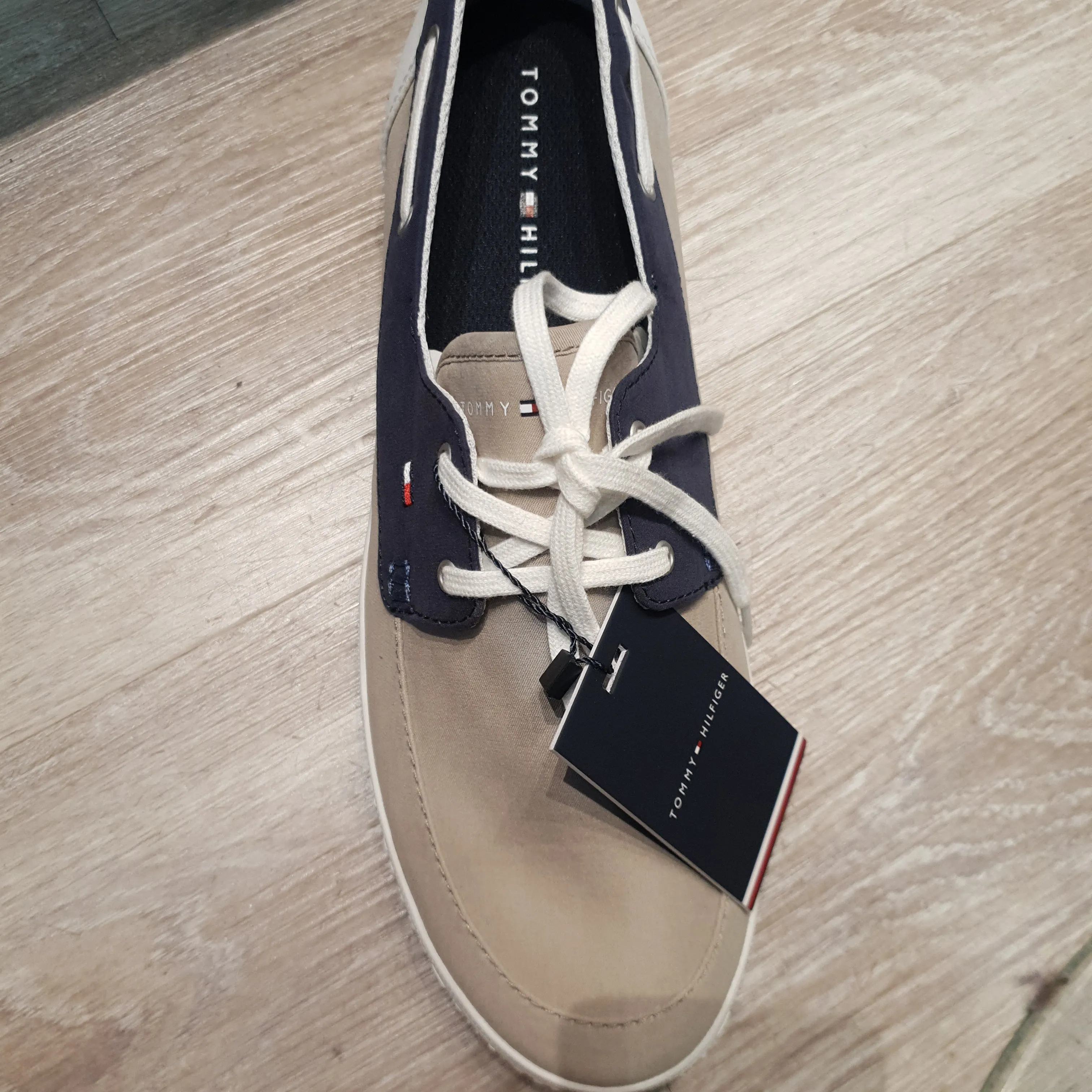 Tommy Hilfiger - Seasonal Core Boat Shoe Sneaker, Cobblestone